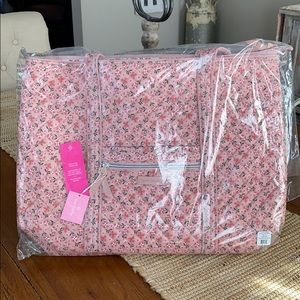 Vera Bradley Iconic sweethearts and flowers